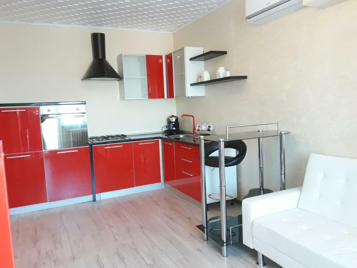 Ana'S Apartment Oradea Exterior foto